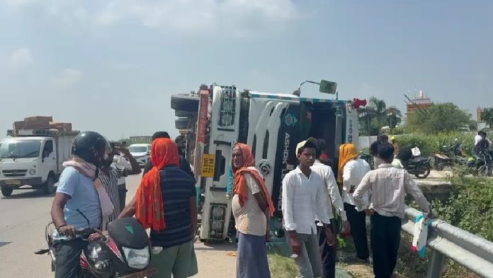 Kaimur NH-319 Accident: कैमूर में स्कूल जा रही छात्रा को ट्रक ने कुचला, मौके पर मौत; NH-319 जाम