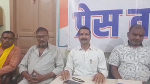 Chhapra SIR News: SIR पर छपरा मेयर का कांग्रेस पर हमला, बोले- संवैधानिक संस्थाओं को लेकर भ्रम फैला रहा विपक्ष