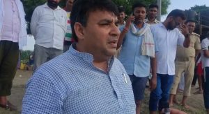 Gopalganj Flood: नेपाल की मूसलाधार बारिश से गंडक उफान पर, गोपालगंज के कई प्रखंड बाढ़ की चपेट में 1 Gopalganj Flood: नेपाल की मूसलाधार बारिश से गंडक उफान पर, गोपालगंज के कई प्रखंड बाढ़ की चपेट में