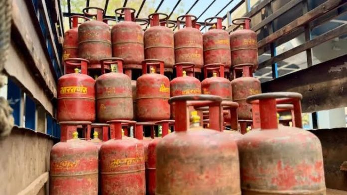 Palamu के ग्रामीण LPG उपभोक्ताओं को बड़ी राहत, अब 25 दिन बाद बुक होगा दूसरा सिलेंडर
