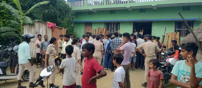 Chhapra Khaira School Bolero Accident: खैरा में दर्दनाक हादसा, स्कूल की गाड़ी से कुचलकर 7 वर्षीय मयंक की मौत; सड़क पर उतरे ग्रामीण
