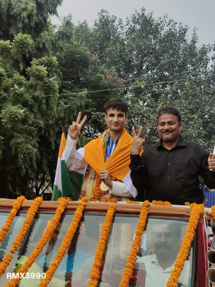 Bobby Kumar Asian Games Medal 1