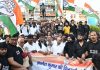 Ranchi Congress SIR Protest: रांची में कांग्रेस का काला दिवस,‘वोट बचाओ-देश बचाओ’ के नारों के साथ सड़क पर उतरी कांग्रेस, जानें क्या है पूरा मामला Ranchi Congress SIR Protest: रांची में कांग्रेस का काला दिवस,‘वोट बचाओ-देश बचाओ’ के नारों के साथ सड़क पर उतरी कांग्रेस, जानें क्या है पूरा मामला