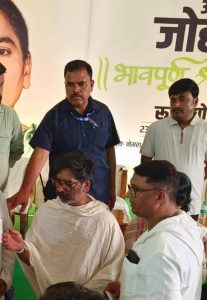 Shamim Ansari Hemant Soren Meeting: नेमरा पहुंचे शमीम अंसारी और मुख्तार अंसारी, मुख्यमंत्री हेमंत सोरेन से की मुलाकात 1 Shamim Ansari Hemant Soren Meeting: नेमरा पहुंचे शमीम अंसारी और मुख्तार अंसारी, मुख्यमंत्री हेमंत सोरेन से की मुलाकात