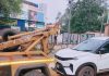 Dhanbad Sadar Hospital Illegal Parking: धनबाद सदर अस्पताल के बाहर अवैध पार्किंग पर कार्रवाई, क्रेन से जब्त किए गए 10 वाहन Dhanbad Sadar Hospital Illegal Parking: धनबाद सदर अस्पताल के बाहर अवैध पार्किंग पर कार्रवाई, क्रेन से जब्त किए गए 10 वाहन