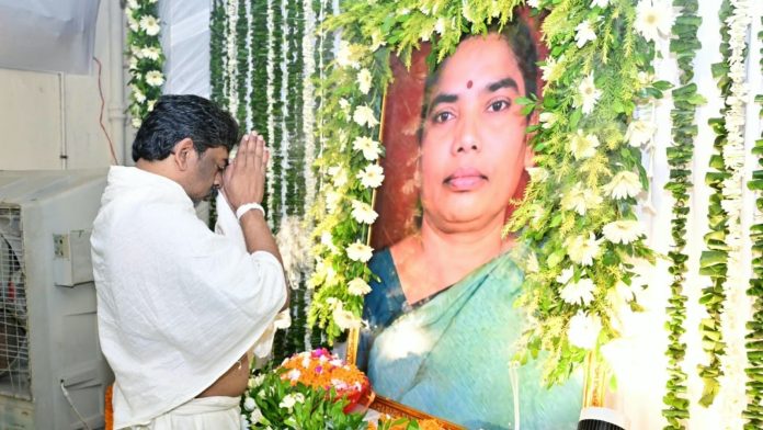 Hemant Soren Mother Shradh