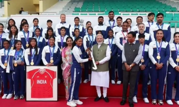 PM Modi Meets Indian Athletes