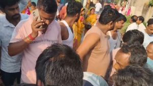 Dhanbad Bagsuma Love Affair Case: धनबाद के बागसुमा में प्रेम प्रसंग पर बवाल, ग्रामीणों ने युवक को पीटकर पुलिस को सौंपा 1 Dhanbad Bagsuma Love Affair Case: धनबाद के बागसुमा में प्रेम प्रसंग पर बवाल, ग्रामीणों ने युवक को पीटकर पुलिस को सौंपा