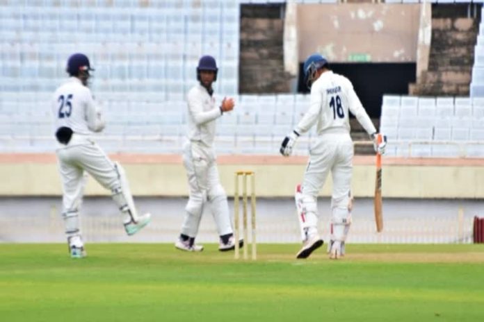 Jharkhand vs Delhi Ranji Trophy