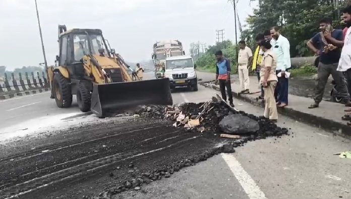 Dhanbad NH-19 Road Accident