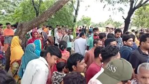 Saran Priest Murder Case: सारण के मशरक में शिव चर्चा करने वाले पुजारी की गोली मारकर हत्या, सड़क किनारे मिला शव 2 Saran Priest Murder Case: सारण के मशरक में शिव चर्चा करने वाले पुजारी की गोली मारकर हत्या, सड़क किनारे मिला शव