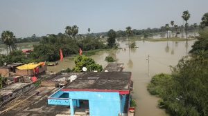 Saran Flood: गंडक के उफान से सारण बेहाल, हजारों परिवार प्रभावित; राहत के लिए प्रशासन ने बढ़ाई सक्रियता