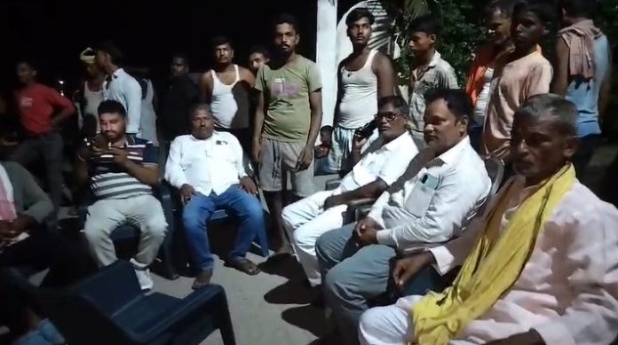 Chhapra Jitiya Snan: दरियावगंज घाट पर जितिया स्नान के दौरान डूबीं दो बच्चियां, तलाश में जुटे स्थानीय लोग