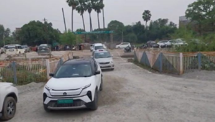 Maharajganj News