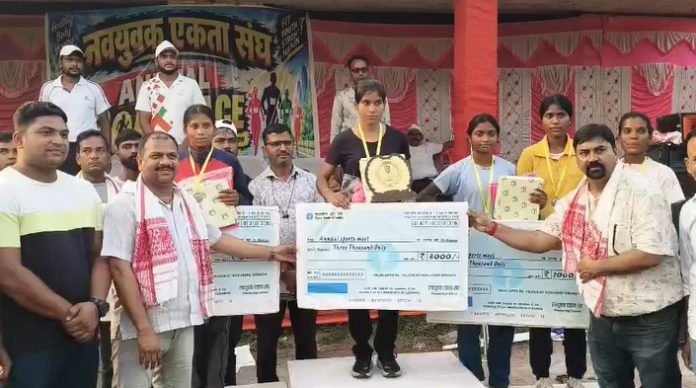 Rajganj Annual Road Race: राजगंज में युवाओं का दिखा जोश, रोड रेस से लेकर लॉन्ग जंप तक हुईं कई प्रतियोगिताएं